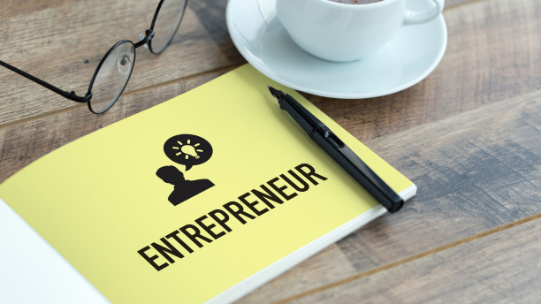 Pourquoi les jeunes se tournent de plus en plus vers l’entrepreneuriat ?